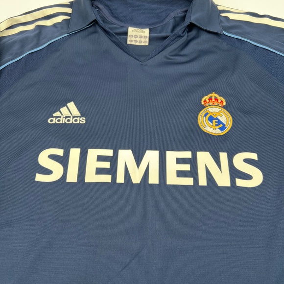Ronaldo #9 Real Madrid 2005/2006 Away ORIGINAL Adidas VTG Soccer Jersey (L) - Picture 6 of 9